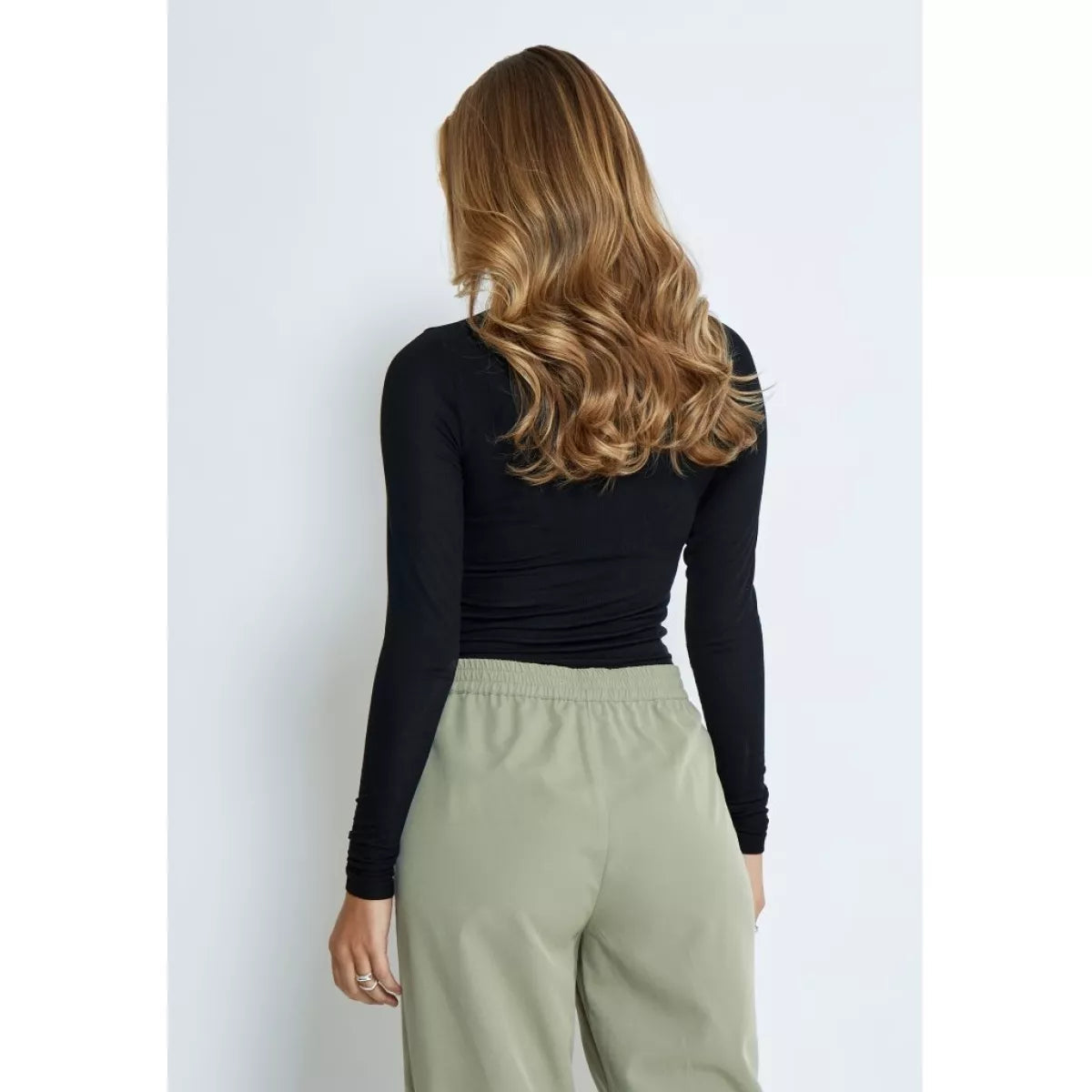 Minus Minus Shirt Zwart